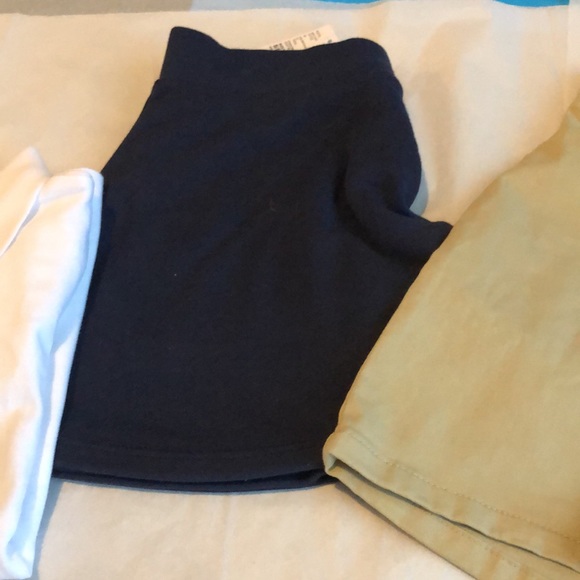 NWT BACK TO SCHOOL Uniform Bundle TCP 5/6 Girls - Picture 5 of 7